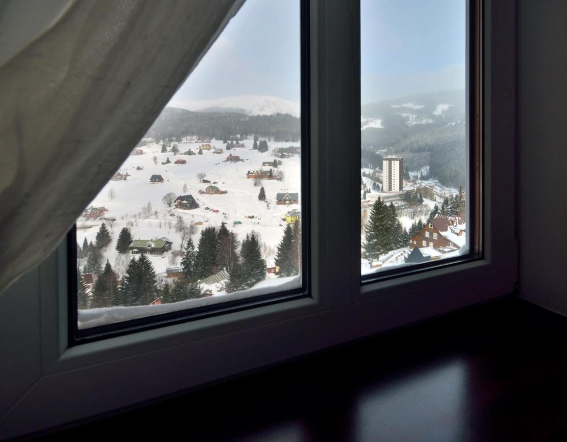Chata Orlik Pec pod Snezkou Esterno foto