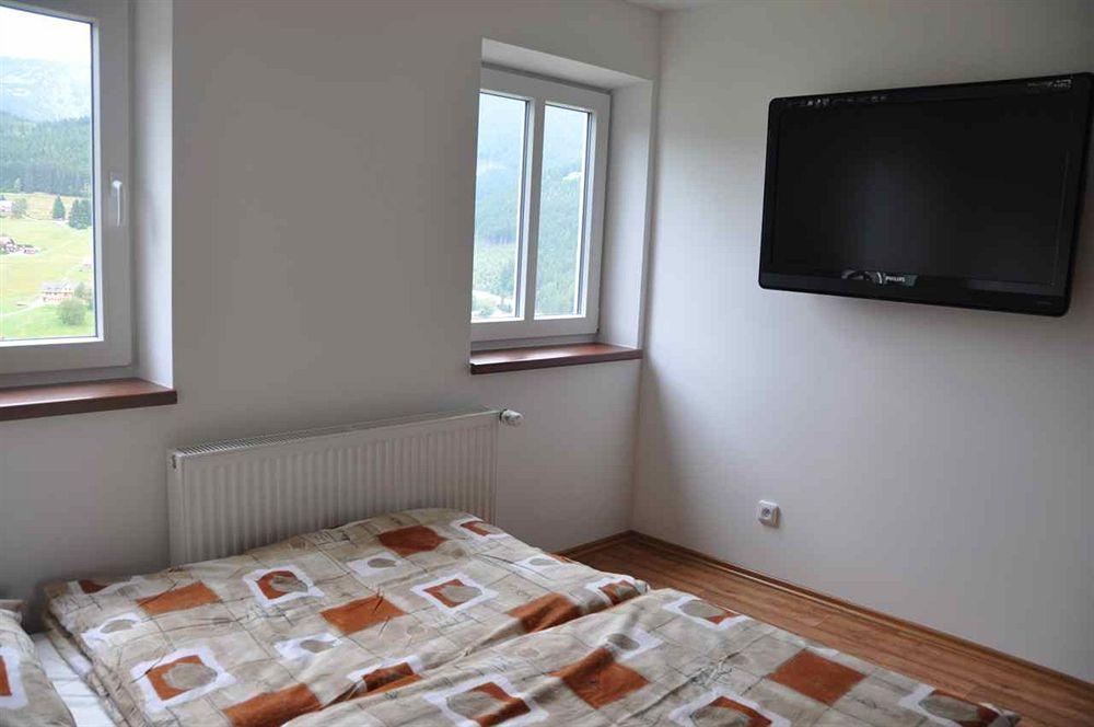 Chata Orlik Pec pod Snezkou Esterno foto